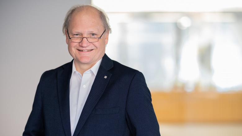 Dr. Rolf Krane